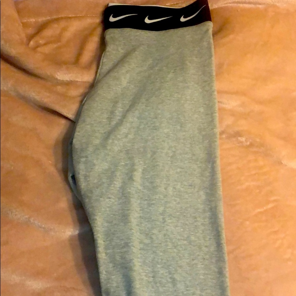 Nike workout leggings
